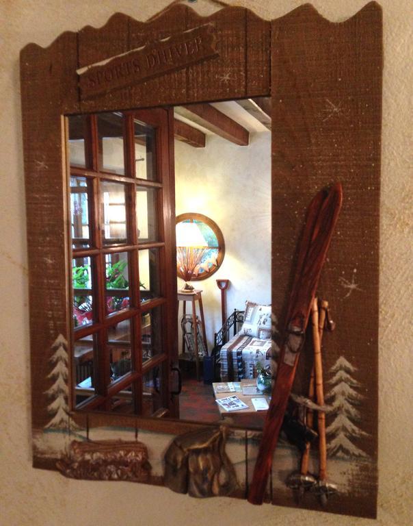 Hotel La Tapia อูทรองส์ ภายนอก รูปภาพ