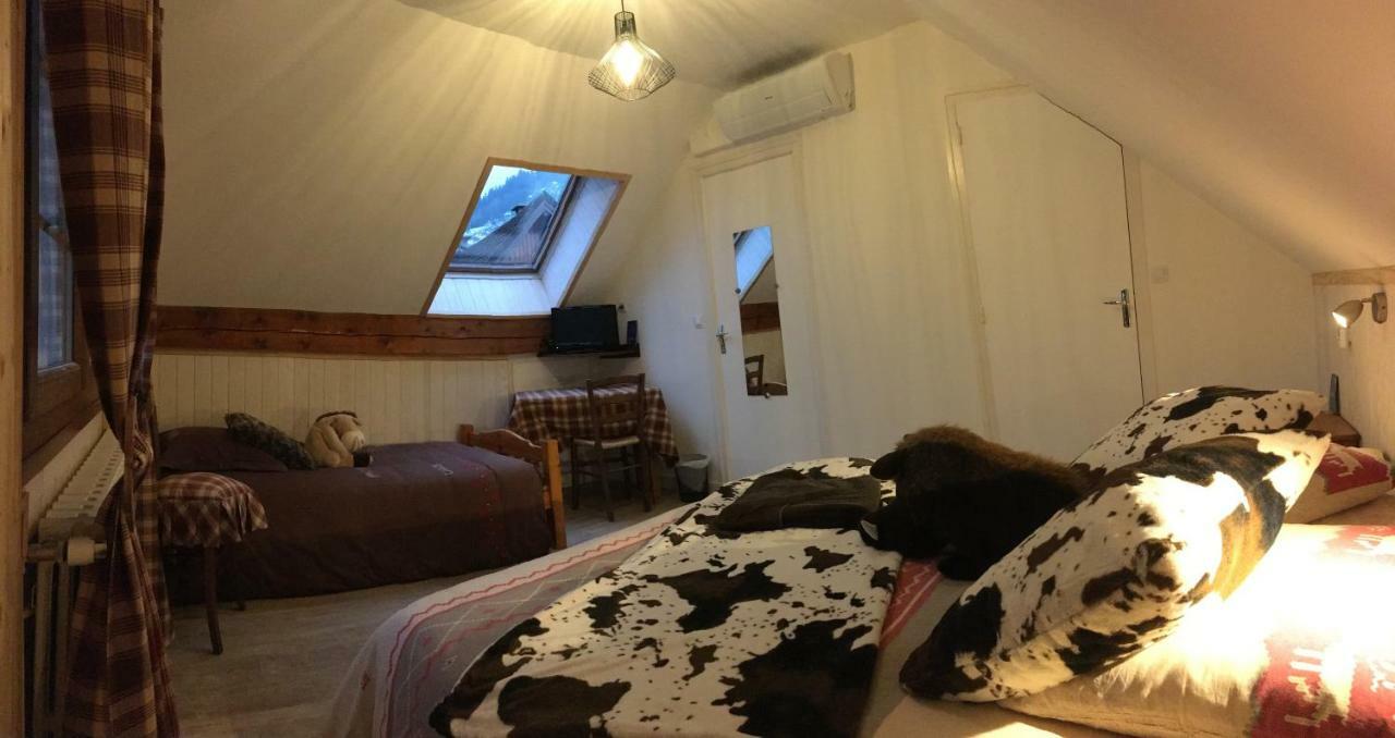 Hotel La Tapia อูทรองส์ ภายนอก รูปภาพ